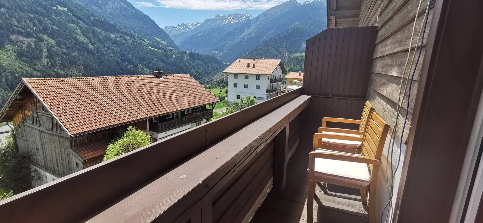 View from the balcony to the Pitztal mountains